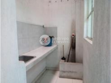 Casa en venta, barrio Santa Isabel, Bogotá, son tres casas unidas.