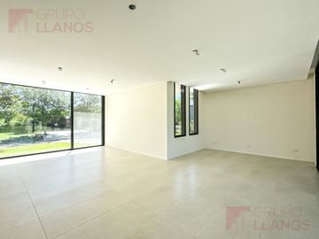 Casa en venta 3 dormitorios en suite en La Concepción Club de Campo UF 47