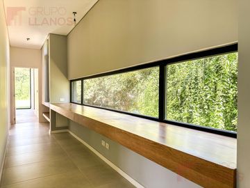Casa en venta 3 dormitorios en suite en La Concepción Club de Campo UF 47