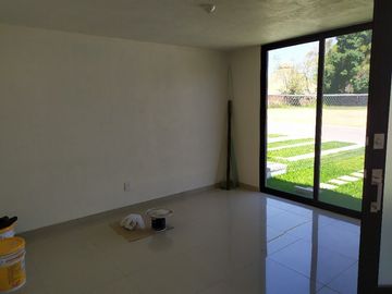 Casa Nueva de 3 recámaras, con alberca en condominio, Jiutepec, Mor.