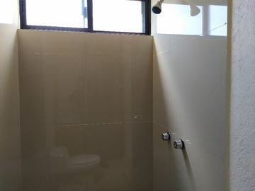 Casa Nueva de 3 recámaras, con alberca en condominio, Jiutepec, Mor.