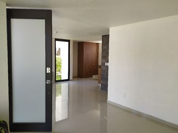 Casa Nueva de 3 recámaras, con alberca en condominio, Jiutepec, Mor.
