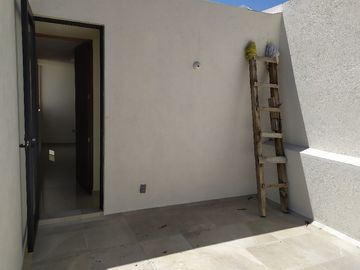 Casa Nueva de 3 recámaras, con alberca en condominio, Jiutepec, Mor.