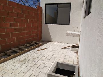 Casa Nueva de 3 recámaras, con alberca en condominio, Jiutepec, Mor.