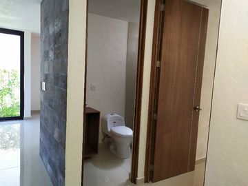 Casa Nueva de 3 recámaras, con alberca en condominio, Jiutepec, Mor.