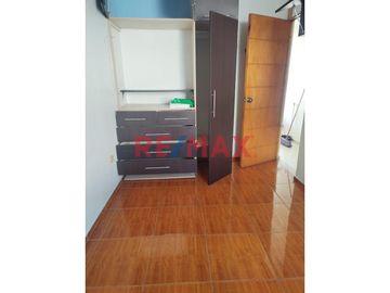 🏙️ ¡Descubre tu nuevo hogar en Moche, Trujillo! 🌟

Ten la oportunidad de vivir en un acogedor departamento ubicado en la privilegiada Av. La Marina