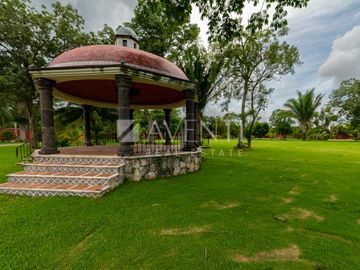 Hacienda en Venta, El Rey, Cancún Quintana Roo.