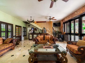 Hacienda en Venta, El Rey, Cancún Quintana Roo.