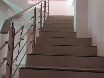 Sewa Ruko Siap Pakai Nol Jalan Raya Barata Jaya Pusat Kota