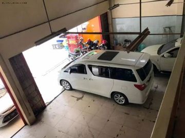 Rumah Usaha Raya Tenggilis Mejoyo STRATEGIS, BEBAS BANJIR