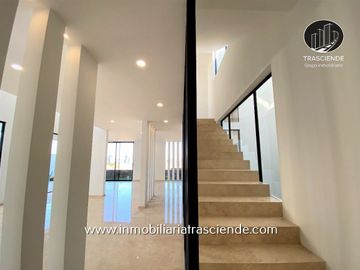 Casa en Venta de Lujo, En Puerta las Lomas, Zapopan, Jalisco