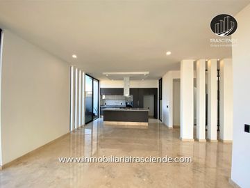 Casa en Venta de Lujo, En Puerta las Lomas, Zapopan, Jalisco