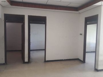 Rumah Medayu Rungkut Hadap Selatan