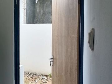 Rumah DP 0, ready stok, siap huni, kokoh strategis di Karangsatria Bekasi