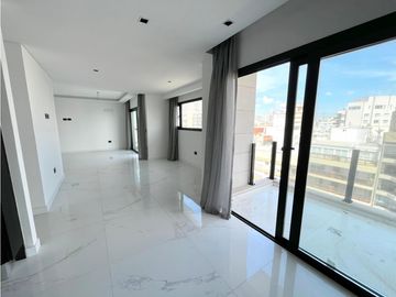 VENTA / DEPARTAMENTO PISO 4 AMBIENTES CON VISTA AL MAR / MAR DEL PLATA