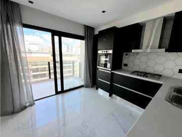 VENTA / DEPARTAMENTO PISO 4 AMBIENTES CON VISTA AL MAR / MAR DEL PLATA