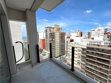 VENTA / DEPARTAMENTO PISO 4 AMBIENTES CON VISTA AL MAR / MAR DEL PLATA