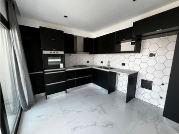 VENTA / DEPARTAMENTO PISO 4 AMBIENTES CON VISTA AL MAR / MAR DEL PLATA
