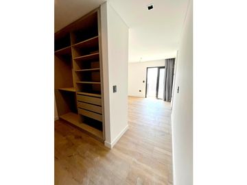 VENTA / DEPARTAMENTO PISO 4 AMBIENTES CON VISTA AL MAR / MAR DEL PLATA