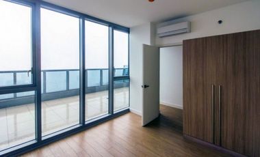 Best Deal 3 Bedroom Corner Unit One Shangri-la Place