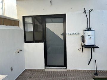 Linda Casa en Valle de Juriquilla, Ubicadisima, Seguridad 24.7, 3 Recamaras