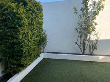 Linda Casa en Valle de Juriquilla, Ubicadisima, Seguridad 24.7, 3 Recamaras