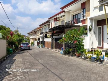 Rumah 2 Lantai Luas 129 di ikan Piranha Suhat Blimbing Malang