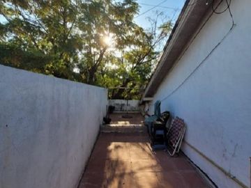 PERMUTA - CASA PH DE 3 AMBIENTES EN VENTA - ITUZAINGO NORTE
