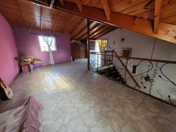 PERMUTA - CASA PH DE 3 AMBIENTES EN VENTA - ITUZAINGO NORTE