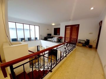 Dijual rumah dalam townhouse murah di pejaten