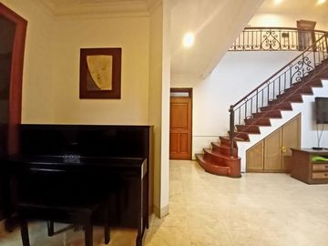 Dijual rumah dalam townhouse murah di pejaten