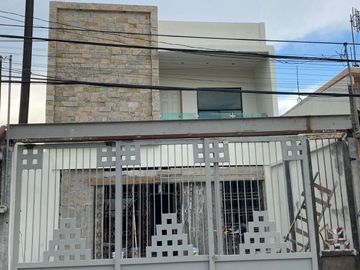 Casa Venta en La Fama, Santa Catarina