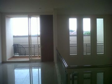 Rumah Dijual Wisata Bukit Mas Royal Palais Surabaya HN