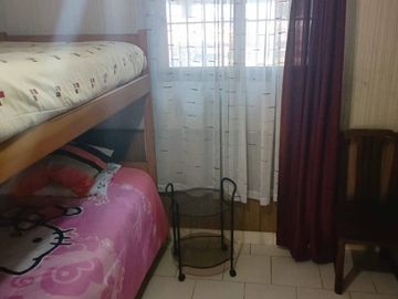 Se ofrece casa en venta, sector Angamos, se aceptan ofertas