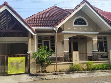 Rumah dlm Perumahan Maguwoharjo, dekat Ring Road