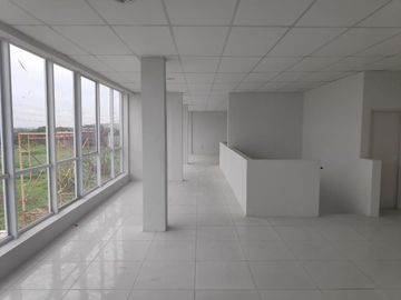 Duta Indah Sentoha, Jalan Utama Lebar dan Luas di Tangerang