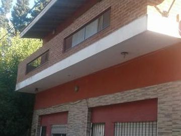 Casa -IDEAL INVERSOR!!! TODO ALQUILADO- Tristan Suarez
