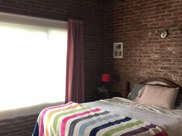 APTA CRÉDITO. Fincas de Maschwitz. Hermoso chalet en excelente estado c/piscina