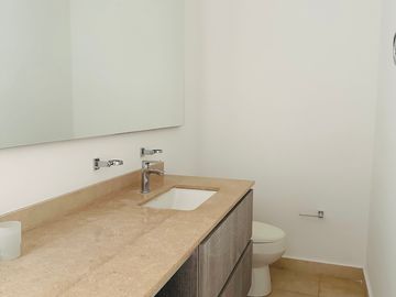 apartamento en venta en centro histórico - la marina. Cod V109