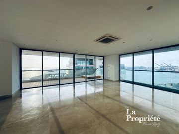 apartamento en venta en centro histórico - la marina. Cod V109