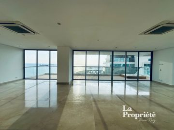 apartamento en venta en centro histórico - la marina. Cod V109