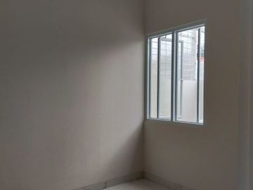 Rumah minimalis 2 lt di Cipedak Jak Sel