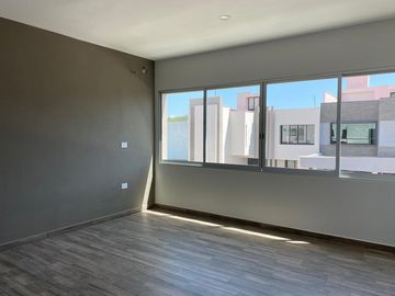 CASA NUEVA EN VENTA DE TRES RECAMARAS CON BAÑO Y CUARTO DE SERVICIO FRACC MONTE