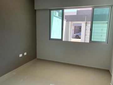 CASA NUEVA EN VENTA DE TRES RECAMARAS CON BAÑO Y CUARTO DE SERVICIO FRACC MONTE