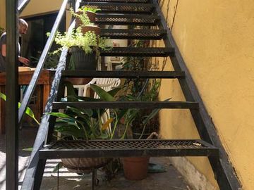 Hermosa casa de 3 ambientes con patio y terraza refaccionada a nuevo