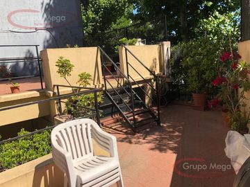 Hermosa casa de 3 ambientes con patio y terraza refaccionada a nuevo