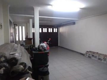 Disewa Rumah JL Porong, Dekat Masjid Al Falah, Surabaya Pusat