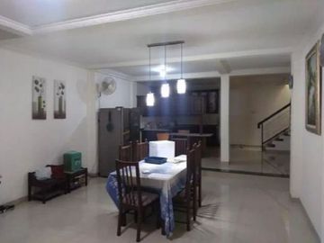 Disewa Rumah JL Porong, Dekat Masjid Al Falah, Surabaya Pusat