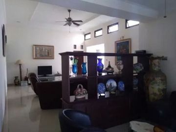 Disewa Rumah JL Porong, Dekat Masjid Al Falah, Surabaya Pusat