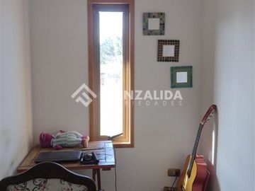 Casa en venta de 4 dorm. en Algarrobo